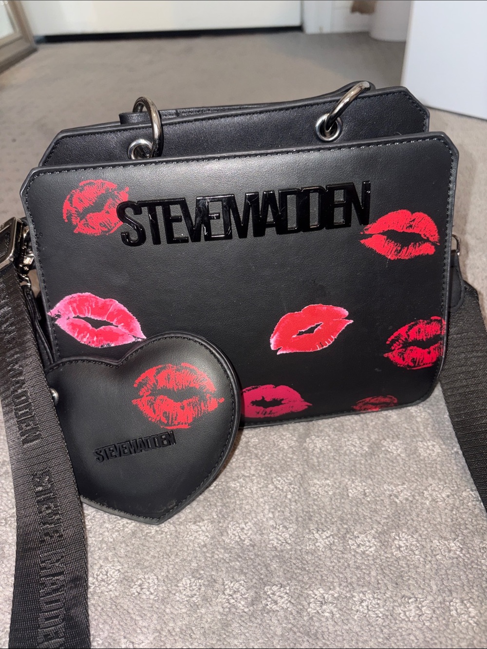 Steve Madden Black Crossbody Bag with Red & Pink Lip Print and Heart Coin Pouch